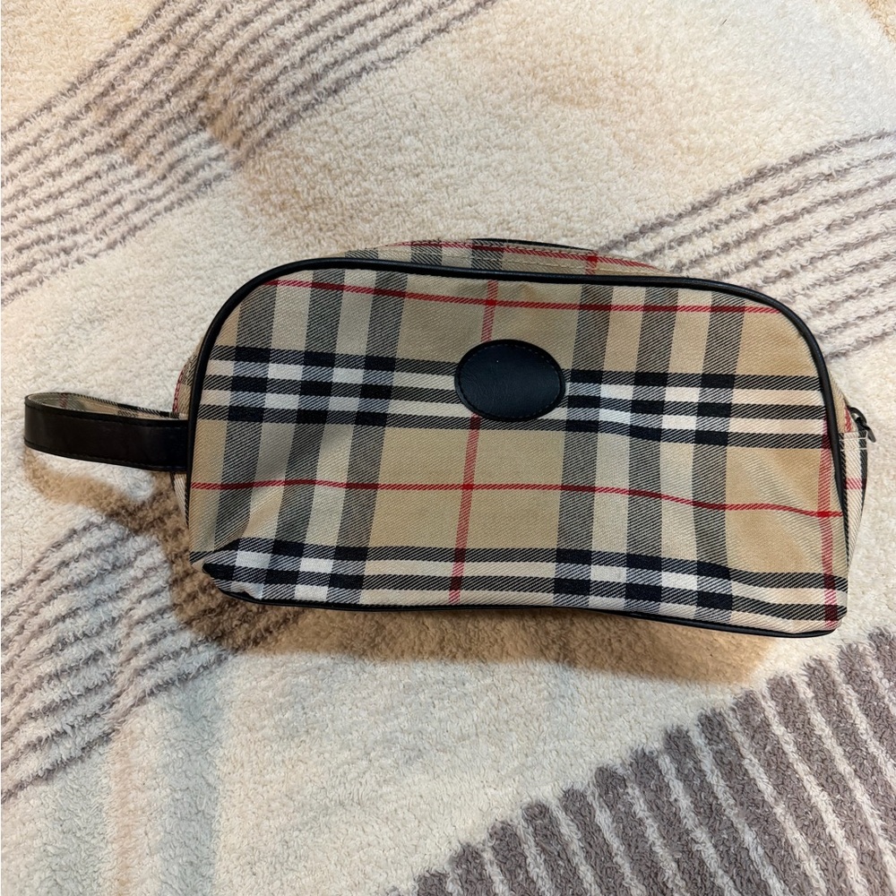 Makeup bag